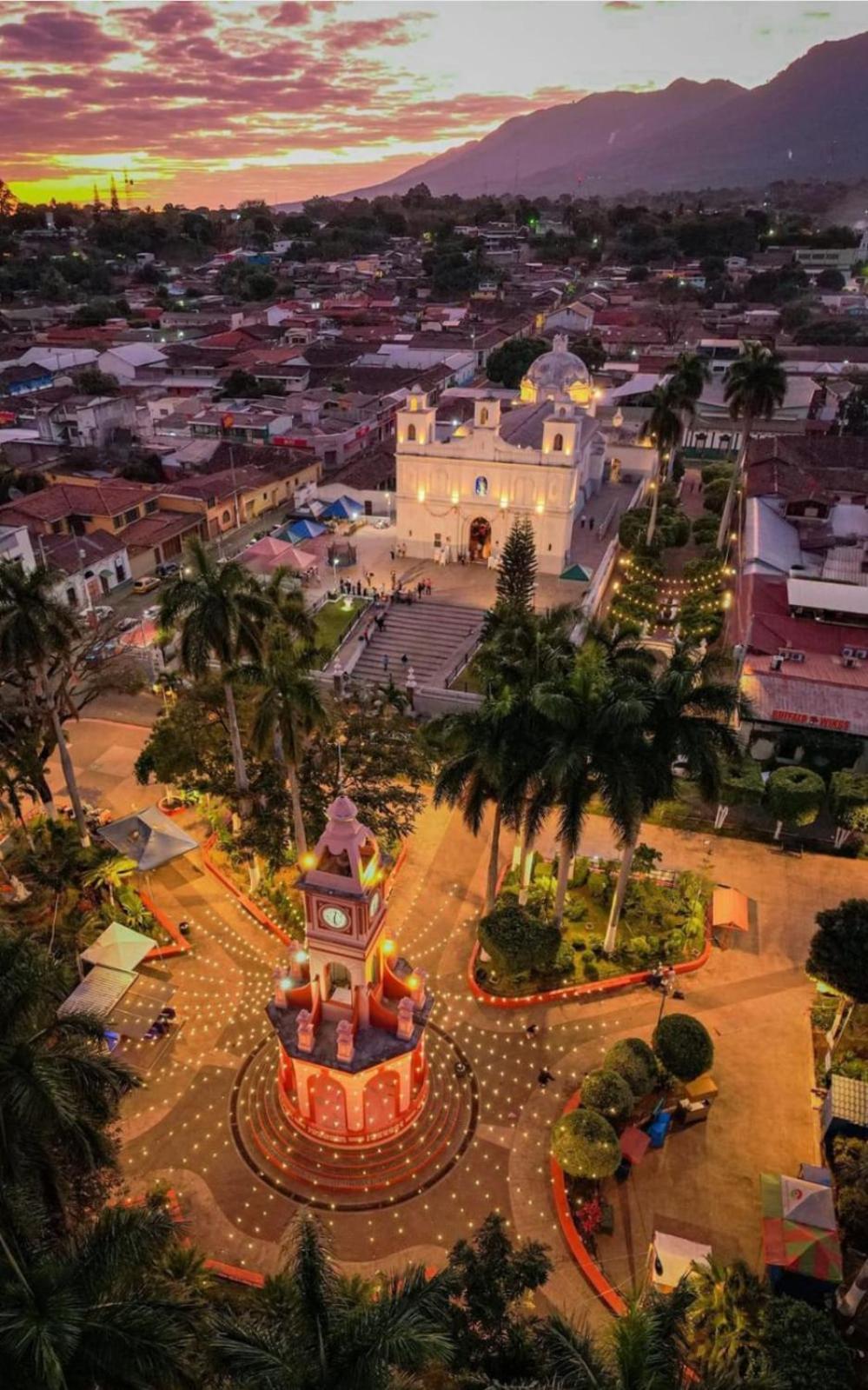 La Casa De Mamapan Hotel Colonial Ahuachapán Zewnętrze zdjęcie